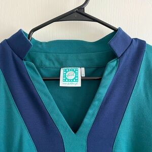 VFish (Vera Fishbaugh) Size Medium Women’s Dark Green and Navy Resortwear Dress